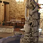 Rosales De Isabel Country house *