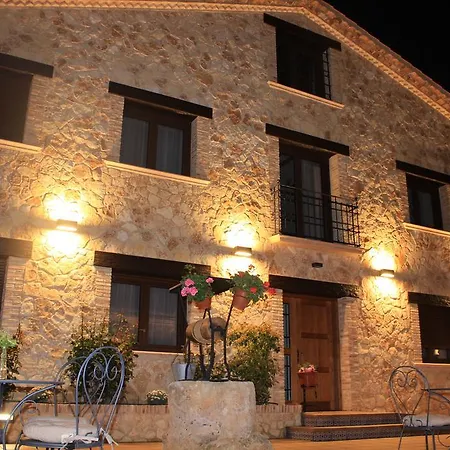 Rosales De Isabel Country house